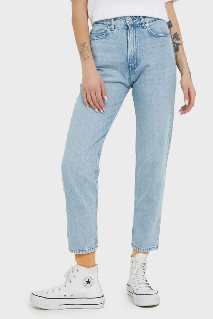Женские однотонные светлые джинсы HUGO купить в Украине цена 3096 грн ①  Оригинал ② Выгодная цена ③ Отзывы покупателей