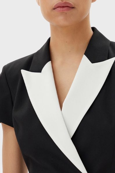 Черное коктейльное платье на пуговицы фото 3 Черное коктейльное платье на пуговицы