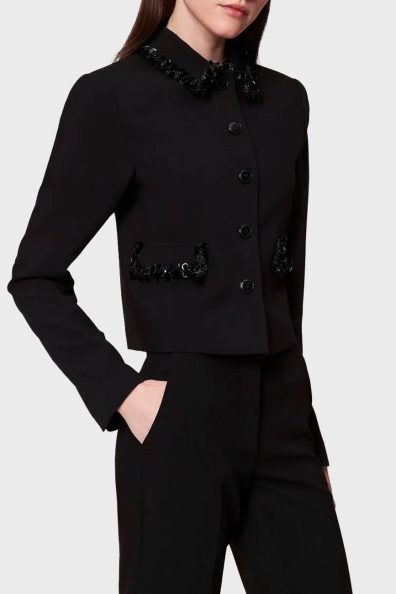 Чорний укорочений жакет з паєтками
