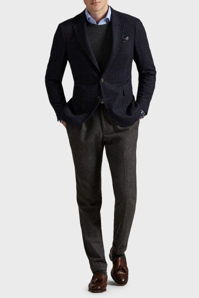 Чоловічий піджак в клітинку