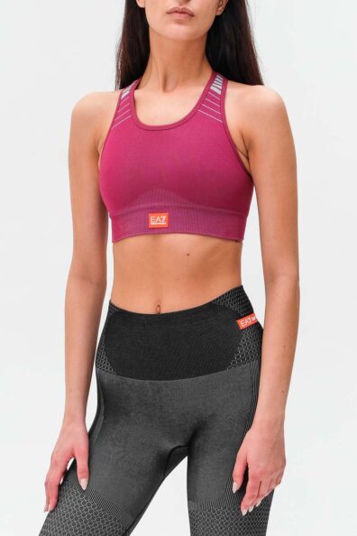 Женский спортивный топ малинового цвета