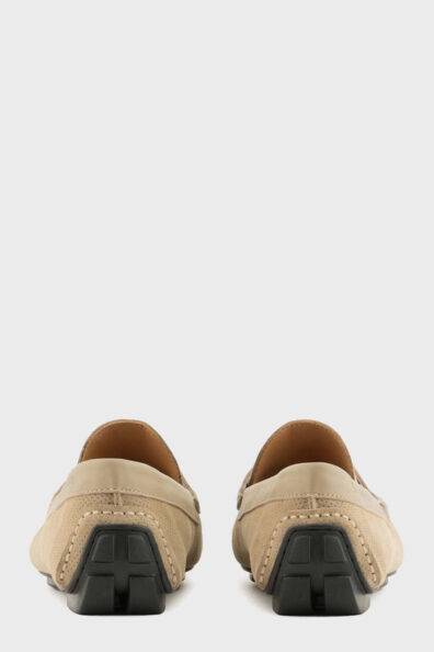 Бежеві замшеві мокасини з написом