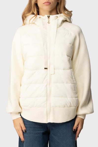 Молочная куртка с трикотажными рукавами и капюшоном