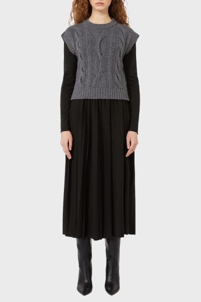 Женское платье с вязаной жилеткой фото 0 Женское платье с вязаной жилеткой