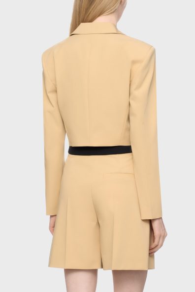 Женский бежевый костюм с шортами фото 1 Женский бежевый костюм с шортами
