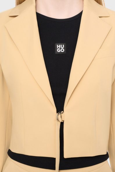 Женский бежевый костюм с шортами фото 2 Женский бежевый костюм с шортами