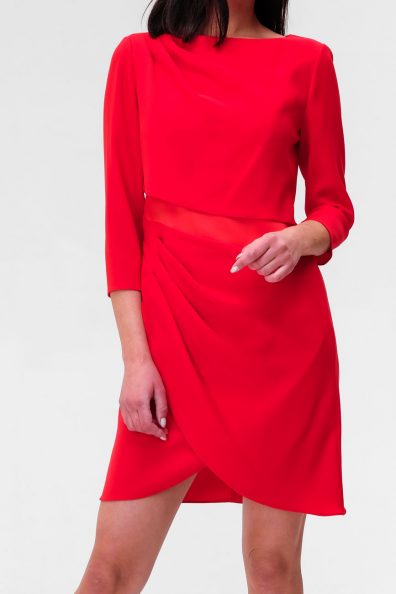 Женское красное платье с сборками фото 0 Женское красное платье с сборками